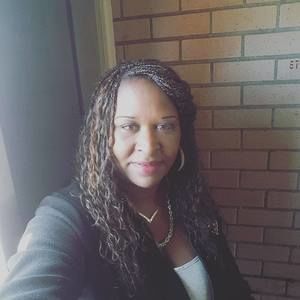 Meet your Posher, Nadine